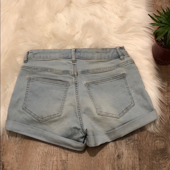 High rise denim shorts - Picture 2 of 5